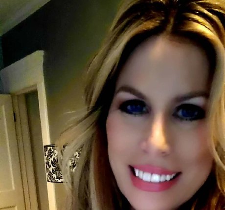 Alexa Andrews onlyfans content leaked