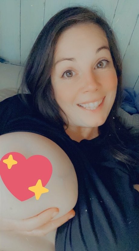 Tittyqueen77 onlyfans porn leaks