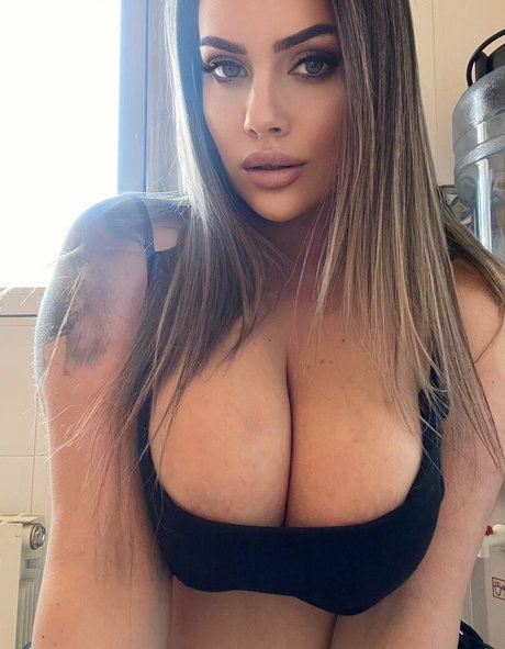 Laragarcia168 onlyfans photo