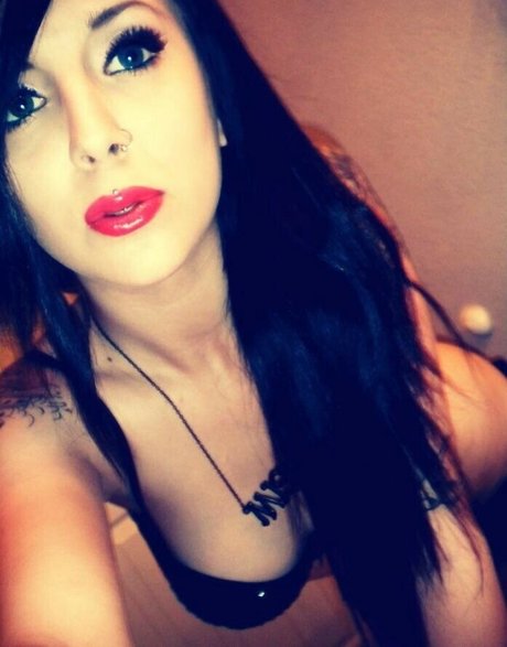 SJ Valenz onlyfans nude content