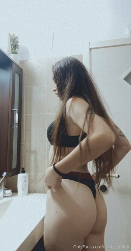nicole edlind onlyfans post