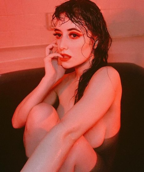 Lauren Van Lom onlyfans leaks.