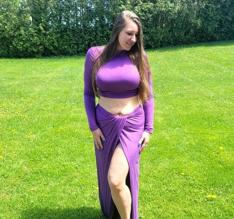 Caityy Cakesss nudes only fans