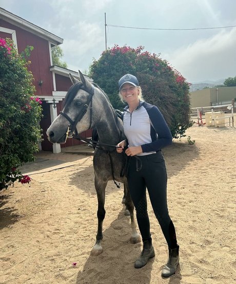 Beth Behrs new leaked onlyfans