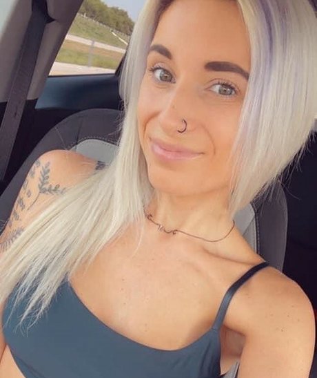 emilyrenee94 leaks onlyfans porn