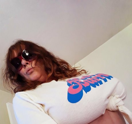 Julie K Smith onlyfans nsfw