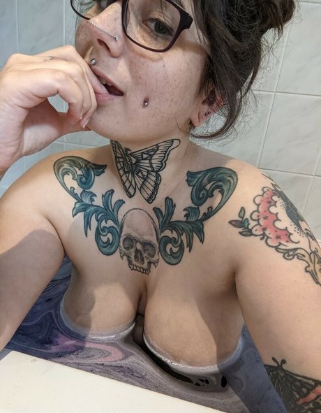 Franki Moss onlyfans leaks porn