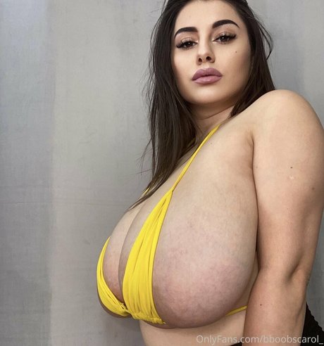 Aria Carroll onlyfans nudes