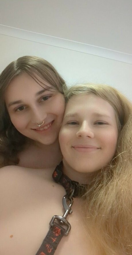 NeonRosa onlyfans leakd