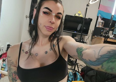 Echo Olsson onlyfans leaks