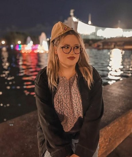 mature mom onlyfans naked still