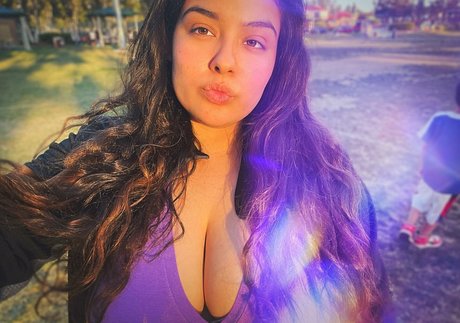 Esmeralda Quintero onlyfans pics