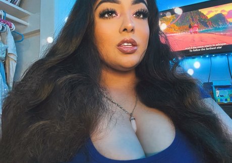 Esmeralda Quintero onlyfans photos
