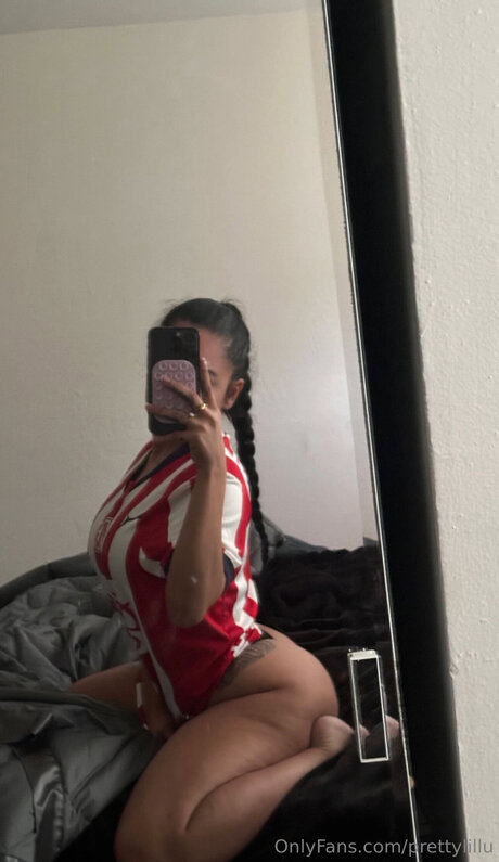 Prettylillu onlyfans leaked tits