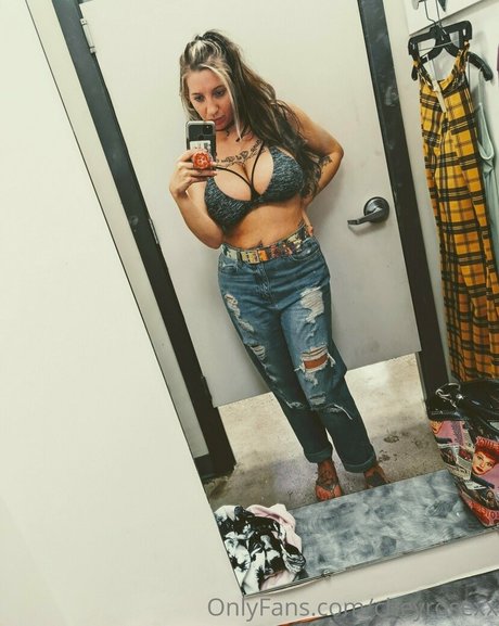 crybaby1995 onlyfans fotos