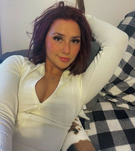 Eve Haddox onlyfans model photo