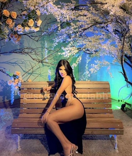 Selena Garcia BH onlyfans nudes leak