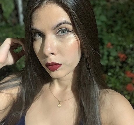 Karedaboin naked onlyfans pics