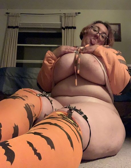 Squishy Lynxie onlyfans nude photos