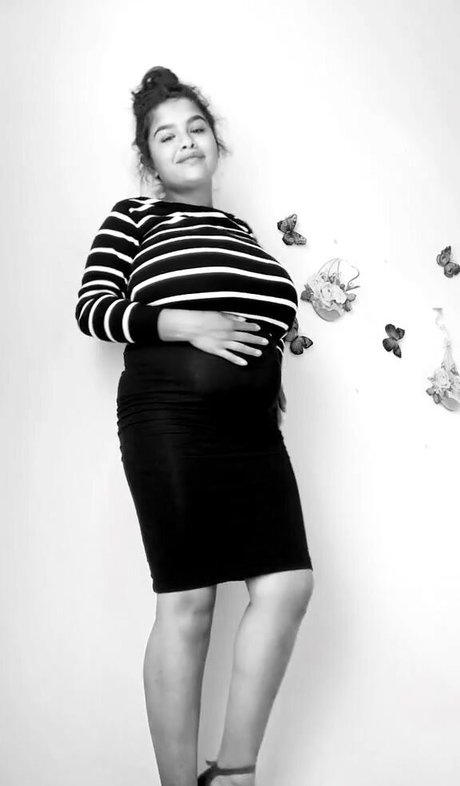 Melannia hot onlyfans