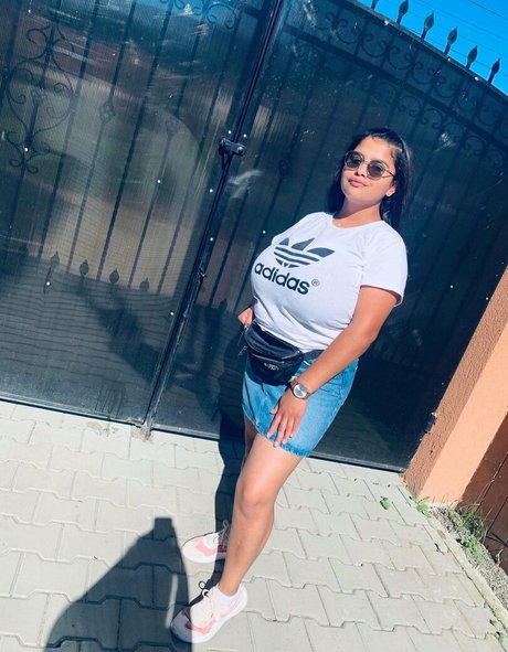 Melannia onlyfans pictures