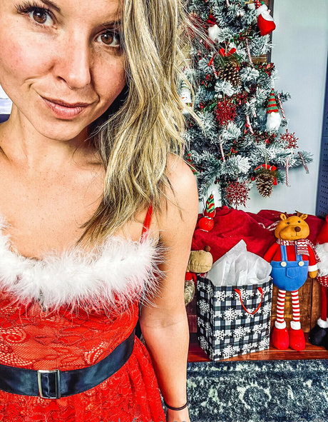 Chrissy Bowman nsfw onlyfans