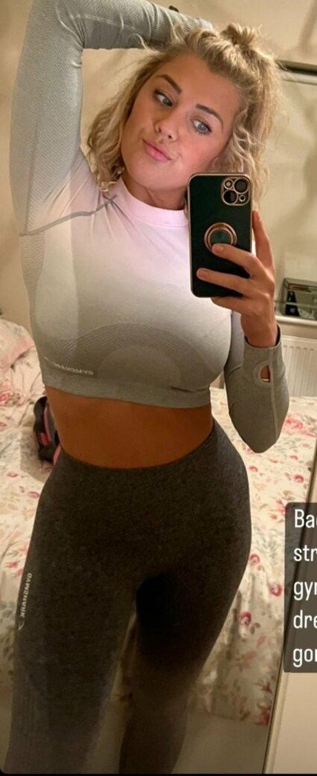 Claudia Valler Profile pic