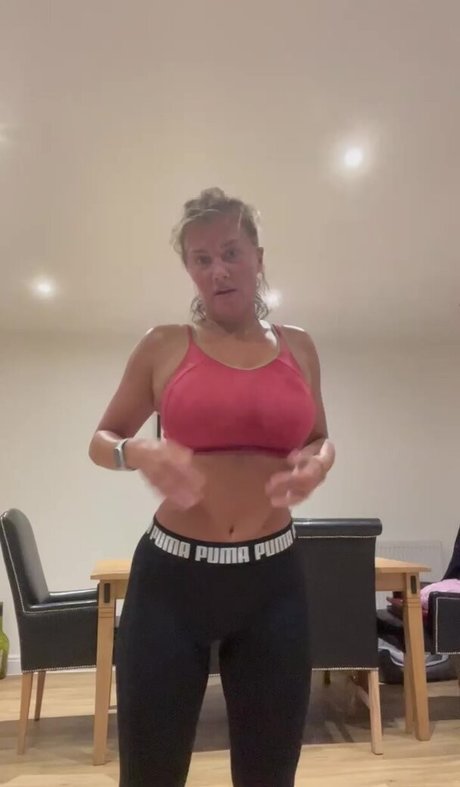 Claudia Valler onlyfans leaked.