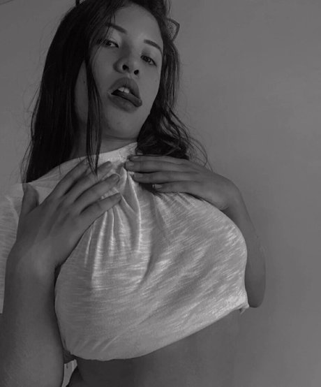 Aline Cavalheiro onlyfans archive