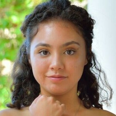 Bella Banks onlyfans keak