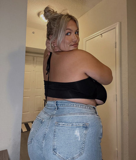 Hayden Buchko onlyfans pics