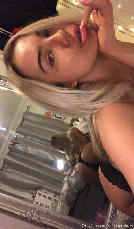Ellie Pembury onlyfans content leaked