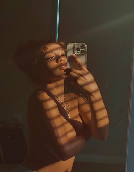 Giana Malise onlyfans free content