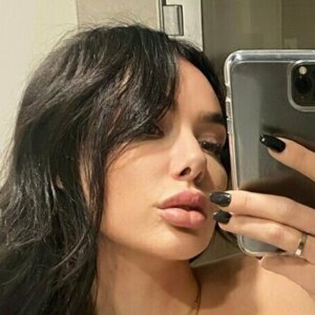 fijiwaterbub naked onlyfans leak