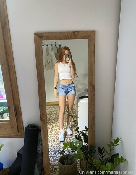 Maria Gabrielita onlyfans leak ass