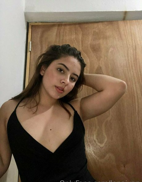 Lenaivan leak only fans