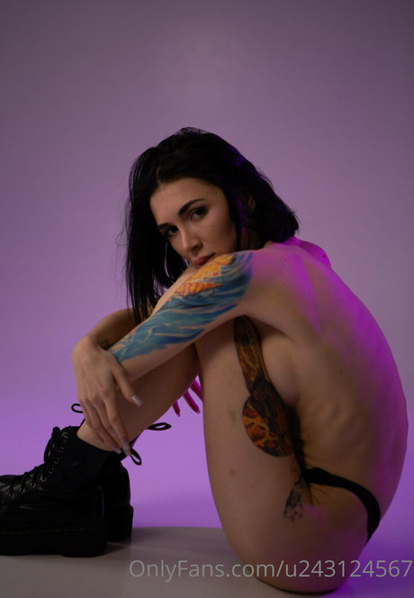 Mika Davis leaks onlyfans porn