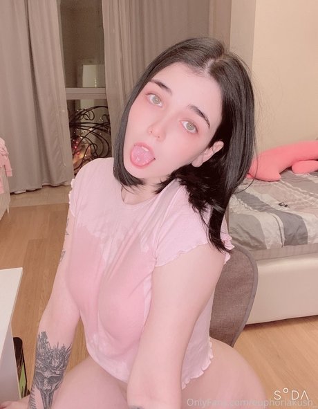 euphoriakush_ onlyfans leajs