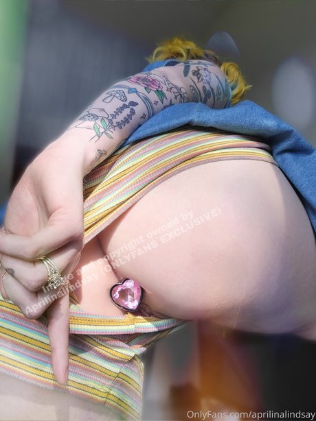 aprilinalindsay naked on onlyfans