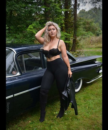 yoursnikita onlyfans boobs