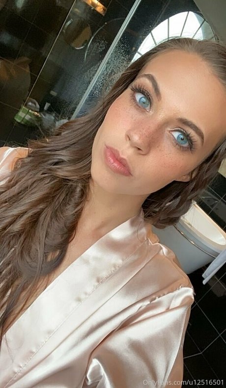 Explore with SARA onlyfans archives