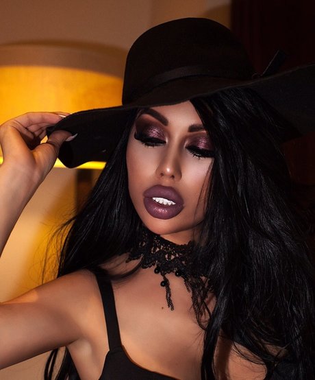 Lara Frost nude onlyfans leak