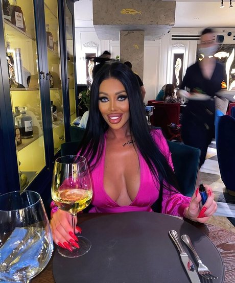 Lara Frost leak onlyfans nude