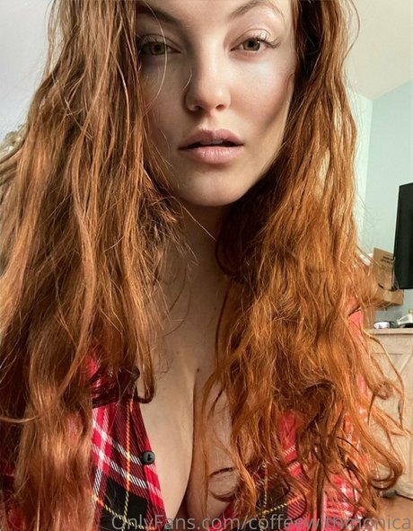 Monica Soles onlyfans creator