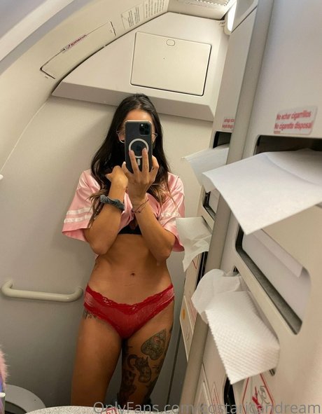 Costarican Trouble onlyfans strip tease