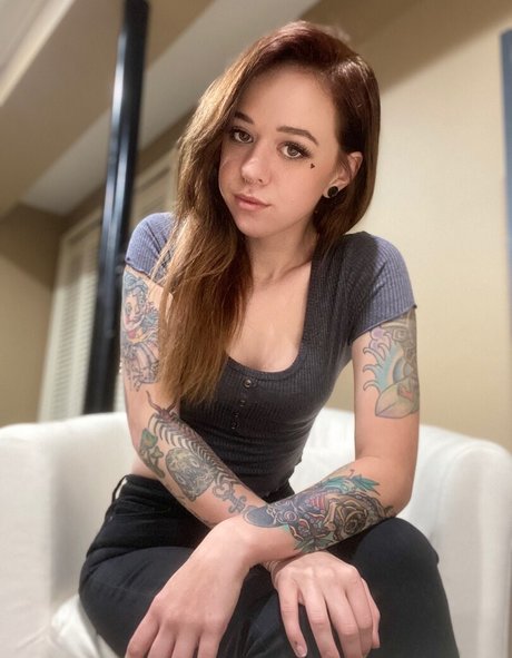 Becky May onlyfans tits