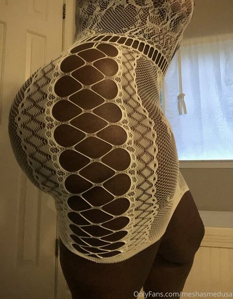 MeshasMedusa only fans naked