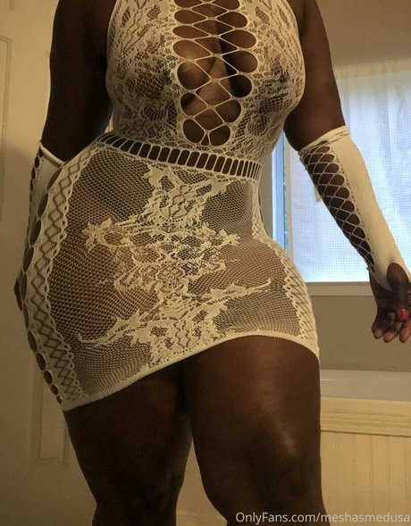 MeshasMedusa ass onlyfans