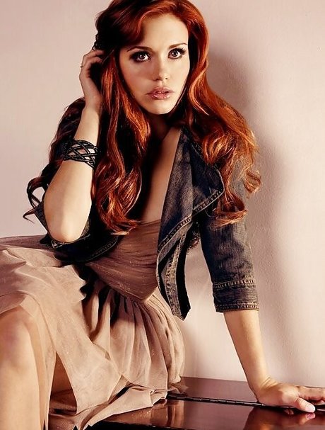 Holland Roden onlyfans model photo
