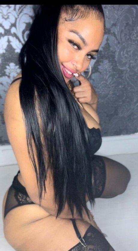 Stargirlsarah19x onlyfans leaks free
